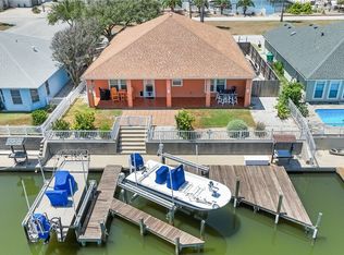 1013 Pompano Dr, Aransas Pass, TX 78336