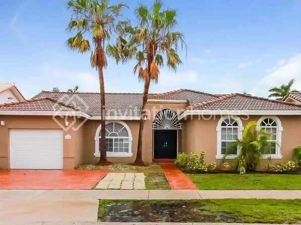 8723 NW 142nd Ln, Miami Lakes, FL 33018