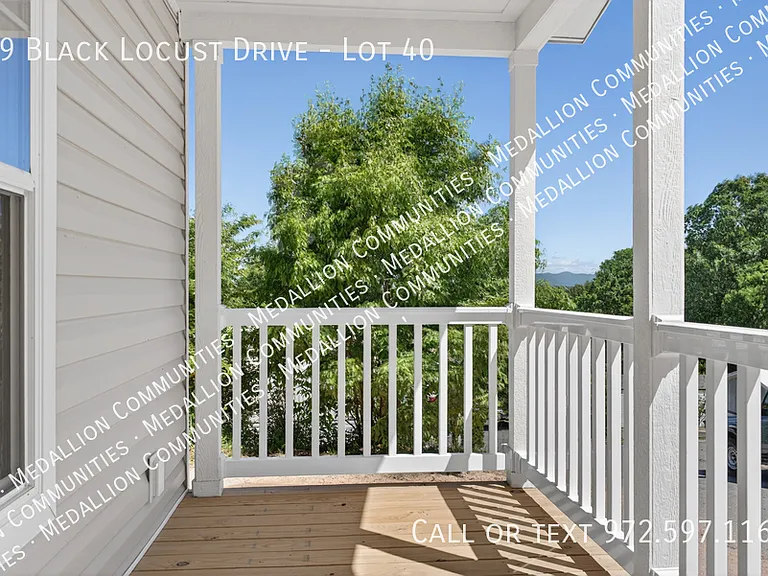 89 Black Locust Dr #40 — Photo 1