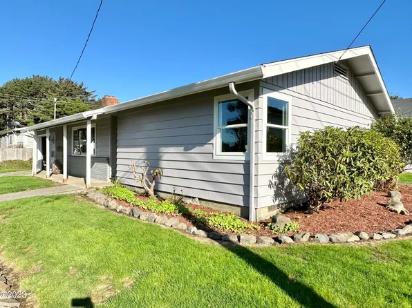 1631 NW 33rd St, Lincoln City, OR 97367