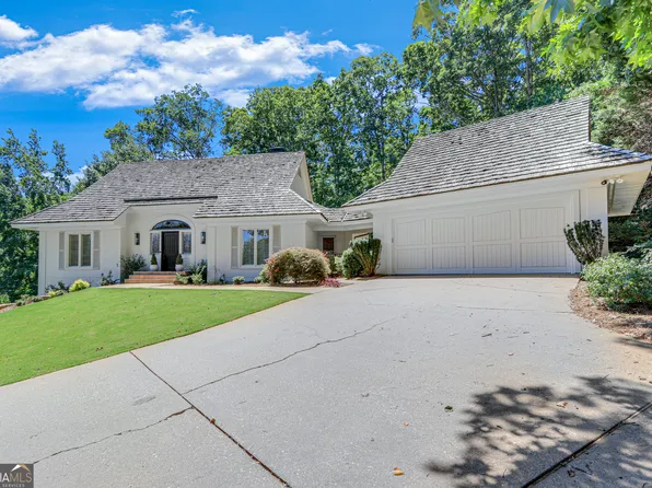 3040 Hickory Hills Dr, Gainesville, GA 30506