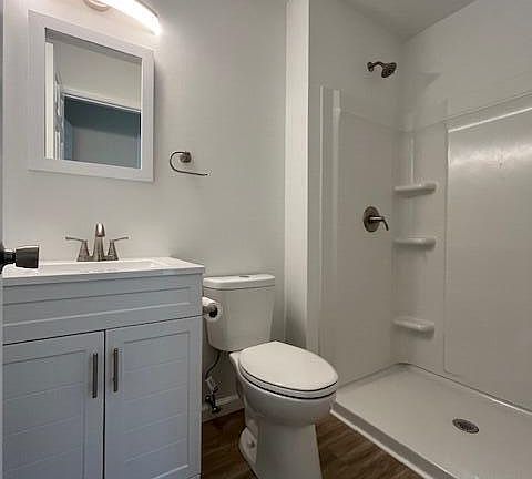 3rd image of 1581 Belgravia Dr