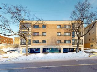 504 W Franklin Ave APT 2A, Minneapolis, MN 55405