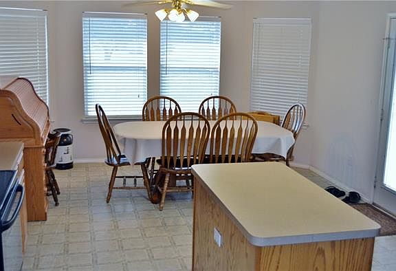 5th image of 10200 Brangus Dr