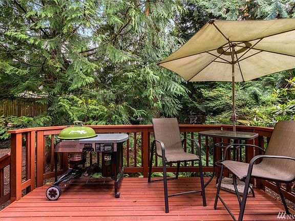 Deck off living room.