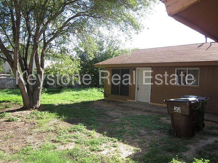 1st image of 1209 Westcott Dr