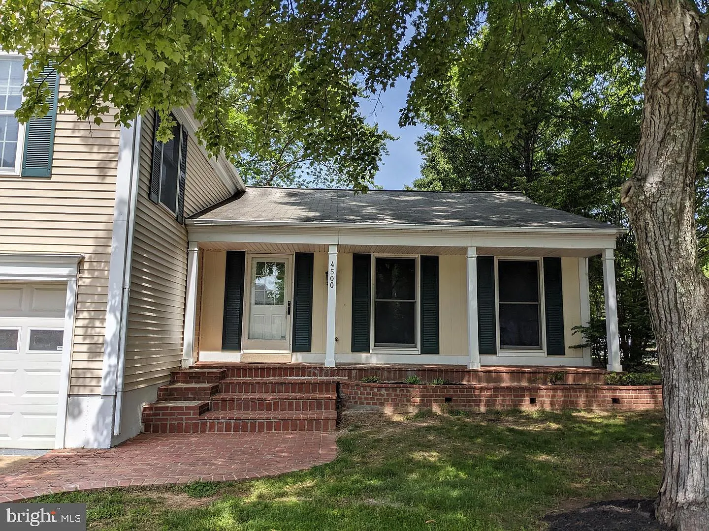 4 bed, 3.5 bath, 1596 sqft, $3,600 — Photo 3