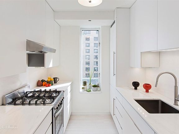 4th image of 211 Madison Ave #8A