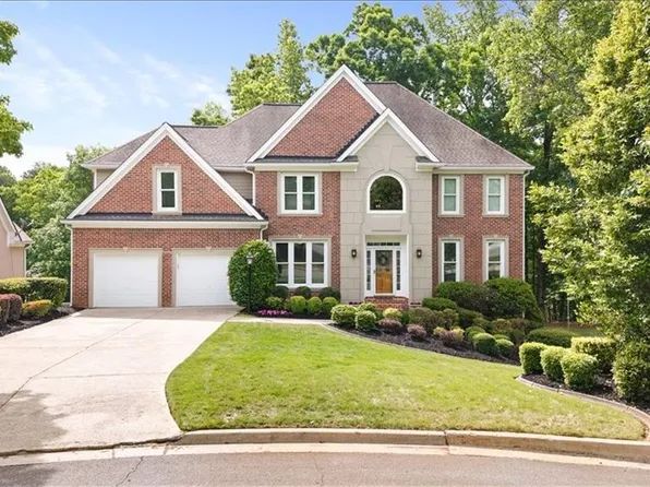 636 Goldenwood Ct, Powder Springs, GA 30127