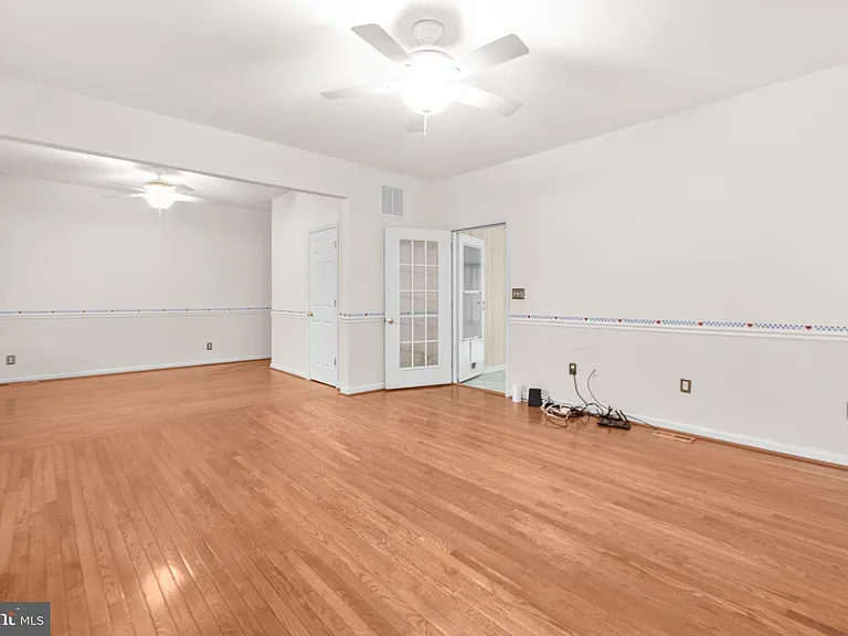 10721 Colbys Ln — Photo 29