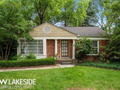16980 Buckingham Ave, Beverly Hills, MI, 48025