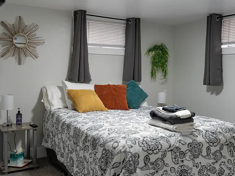 119 N 200 E — Photo 15