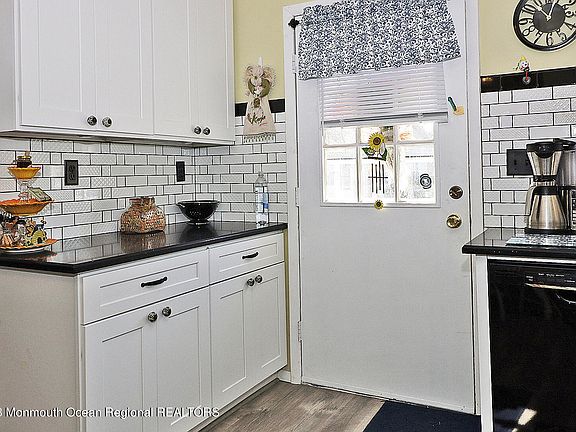 2nd image of 57D Edinburgh Lane #D