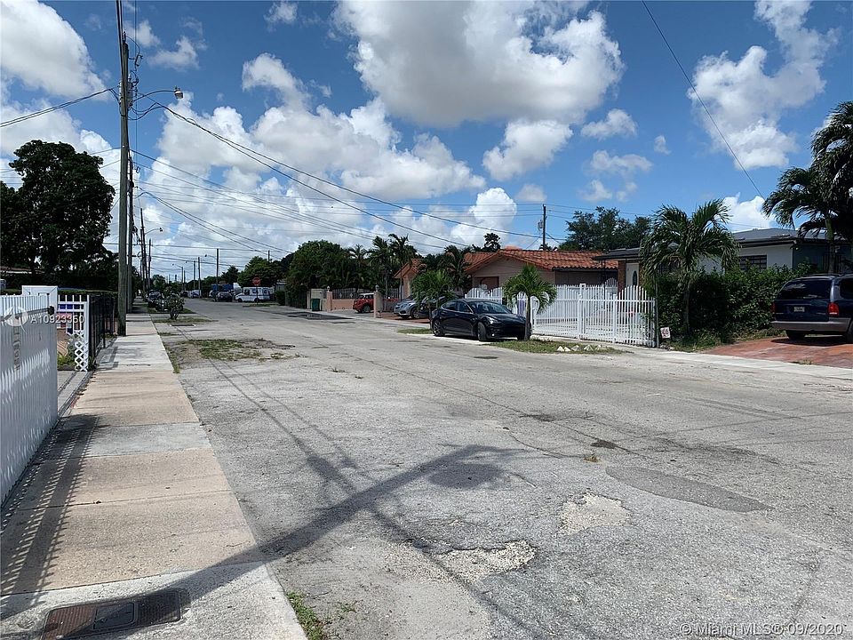 2nd image of 100 NW 57th Ct