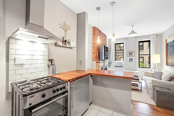 Rented by Oxford Property Group | media 2