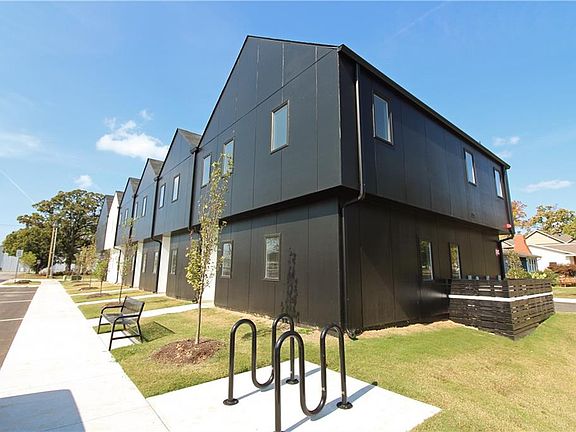 2nd image of 600 SW 6th St #3