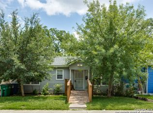 1810 Clower, San Antonio, TX 78201