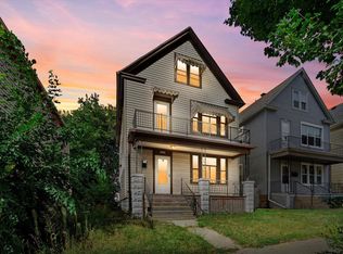 2563 S 15th St, Milwaukee, WI 53215