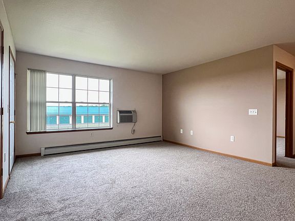 3rd image of 625 E Chesak Ave #Hi-16
