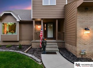 7712 S 45th Ave, Bellevue, NE 68157