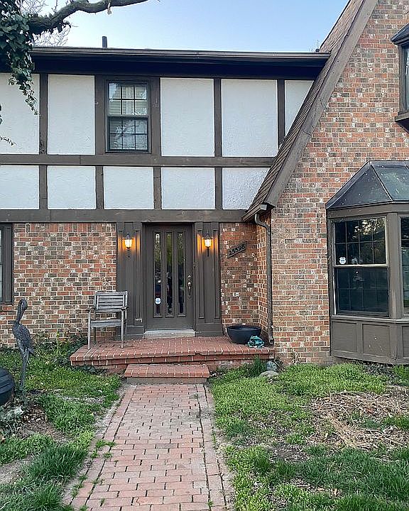 2nd image of 25598 Briarwyke Dr #25598