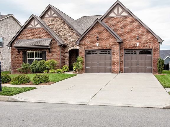 2nd image of 2620 Paddock Park Dr