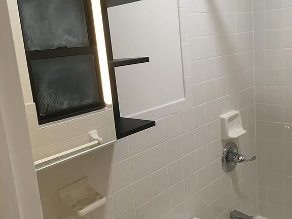 2nd image of 583 Meeker Ave APT 3R