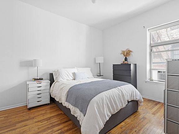 5th image of 234 E 14th St APT 5A