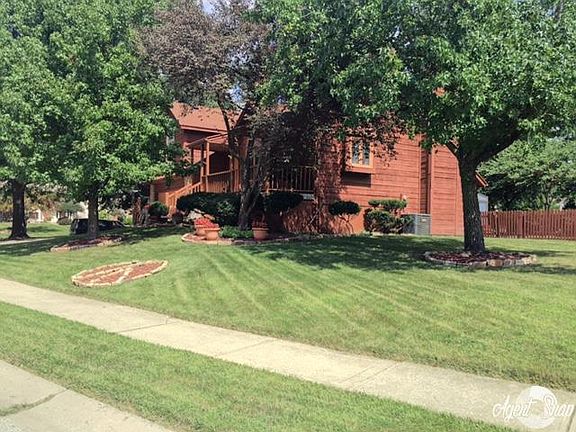 3rd image of 2524 NW Leann Dr