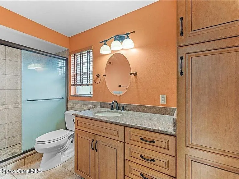 1527 Spruce Rd — Photo 6