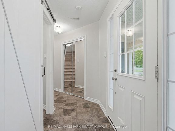 4th image of 588 Foxlight Cir