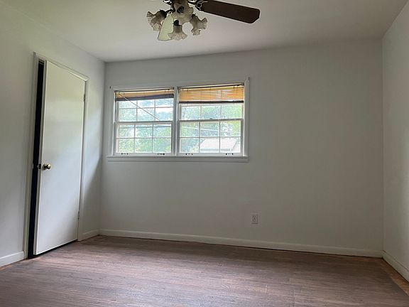 Bedroom downstairs 1