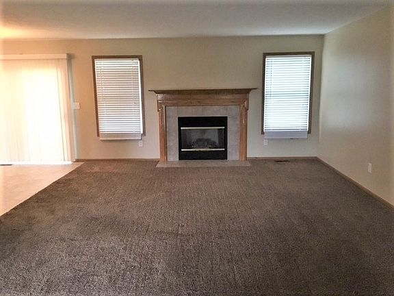 2nd image of 8131 Willow Brook Csg Dr