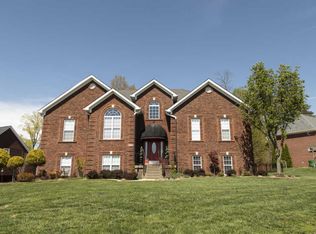 5312 Oaklawn Park Dr, Louisville, KY 40299