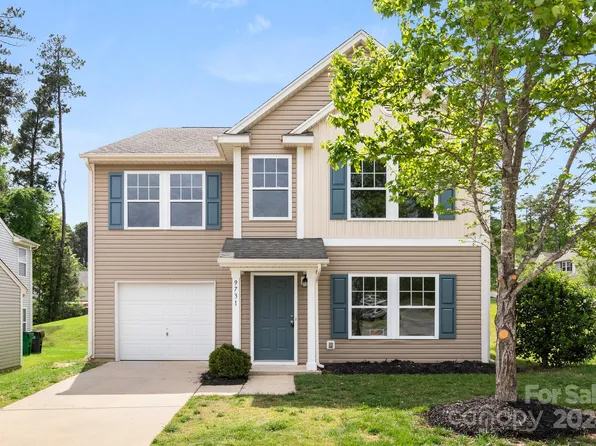 9731 Cayenne Dr, Charlotte, NC 28214