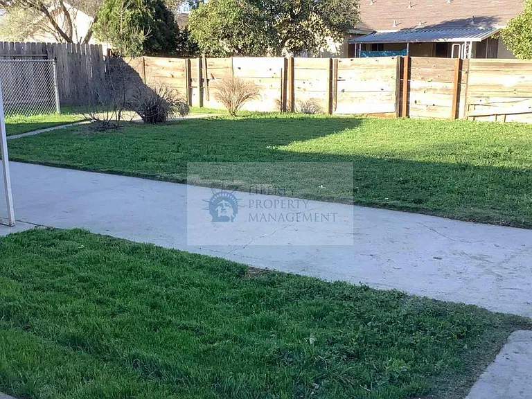 505 Custer Ct — Photo 9