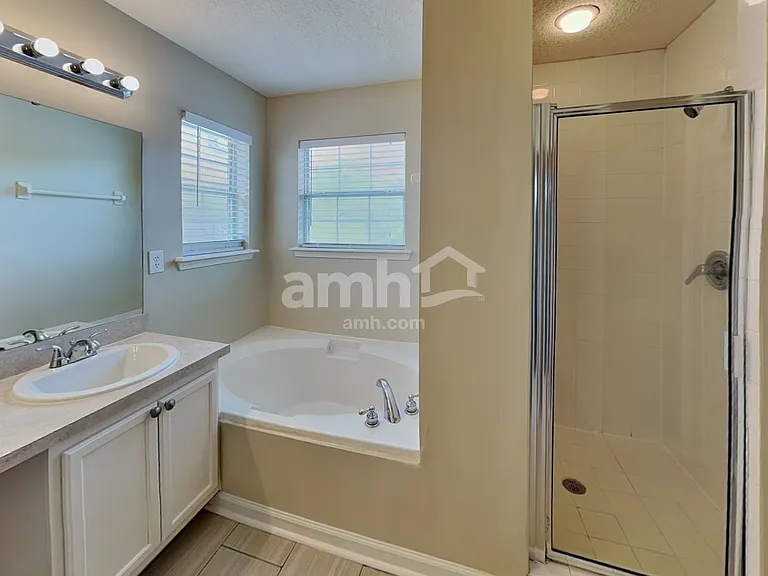 3631 Silver Bluff Blvd — Photo 10