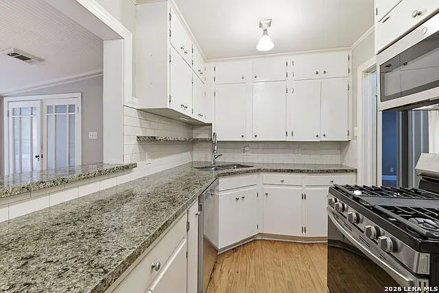261 E Oakview Pl — Photo 12