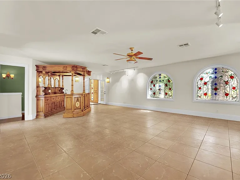 1250 Shadow Ln — Photo 8