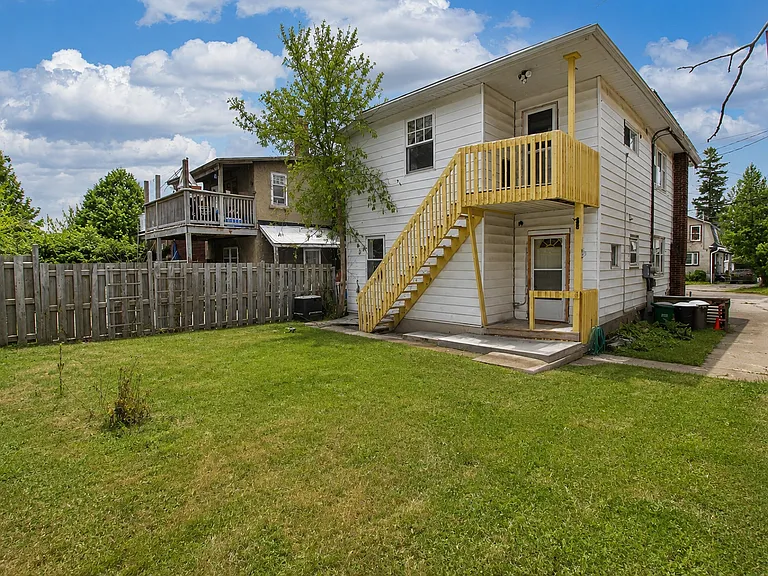 52 Pinehurst Ave #1 — Photo 17