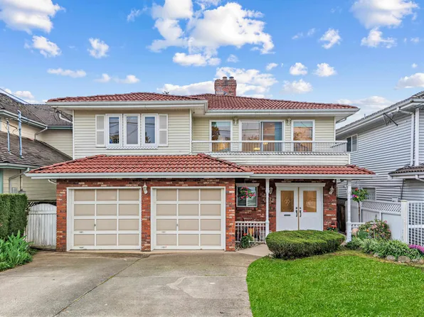 4978 Irmin St, Burnaby, BC V5J 1Y5