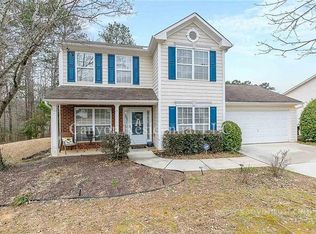 8249 Eastshore Dr, Union City, GA 30291