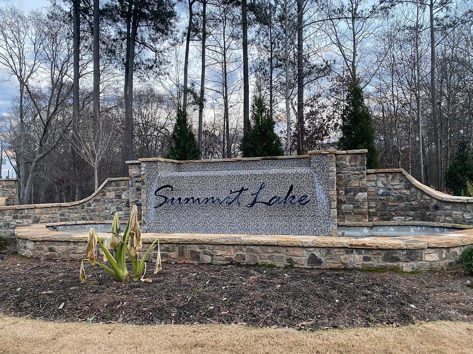5 bed, 2382 sqft, $2,350 — Photo 3