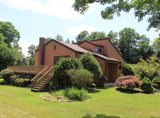6 Lounsbury Dr, Baldwin Place, NY 10505