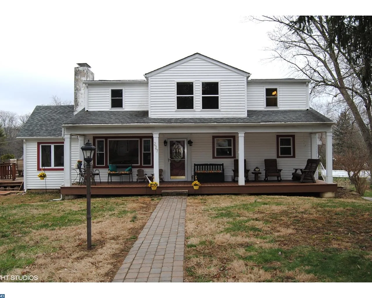 227 Crest Way photo 1