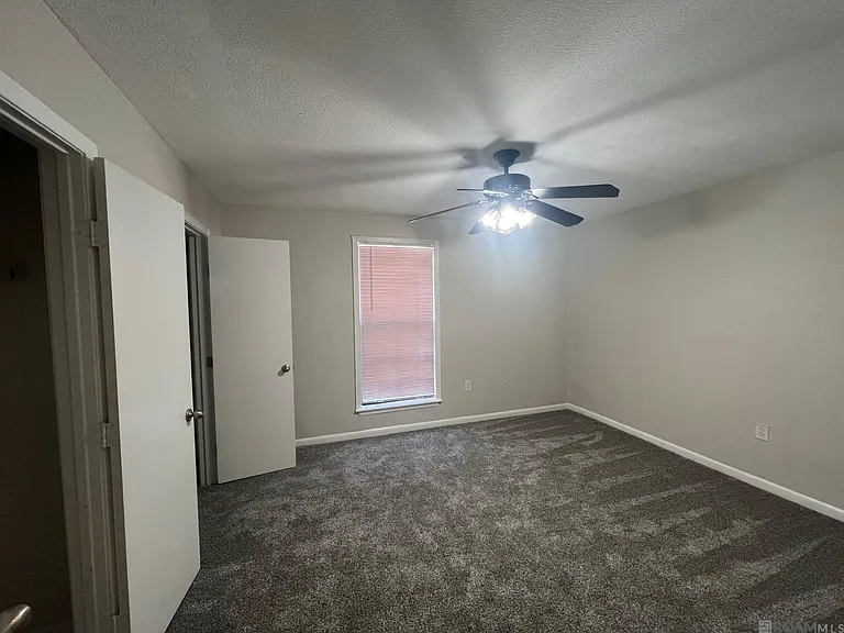 10286 W Winston Ave #15 — Photo 9