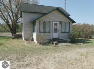 2728 E Rose City Rd, Lupton, MI 48635