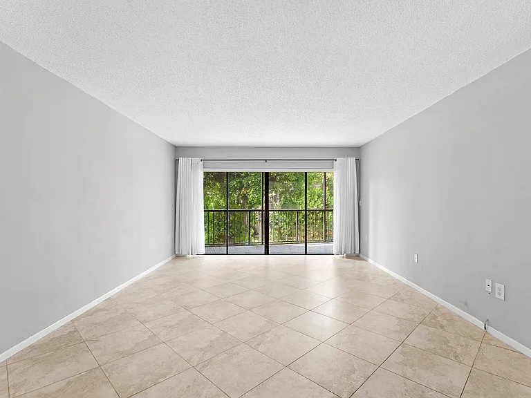 3605 S Ocean Blvd — Photo 11