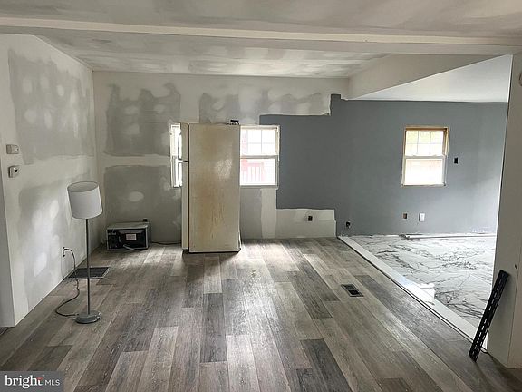 4th image of 2110 Mays Landing Rd #10