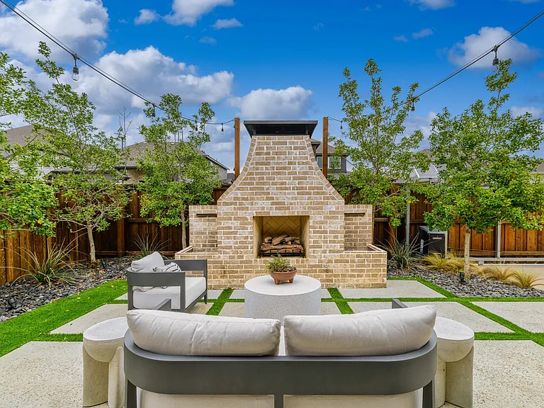2262 Poppyvine Rd — Photo 33